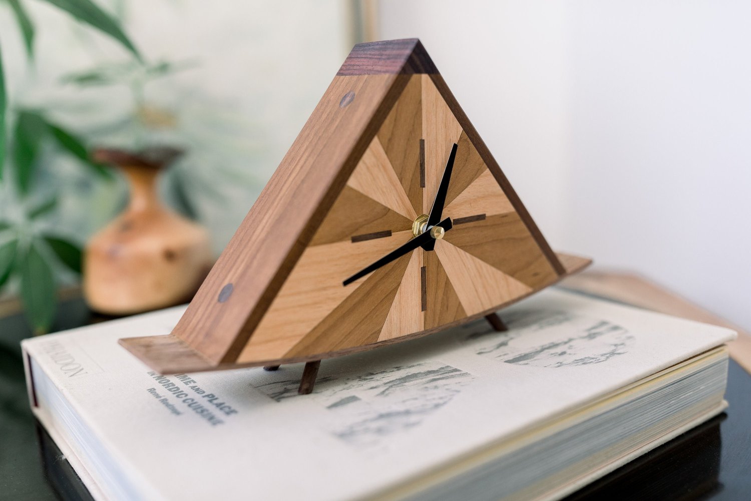 DS Pyramid Clock – Frank Lloyd Wright Foundation
