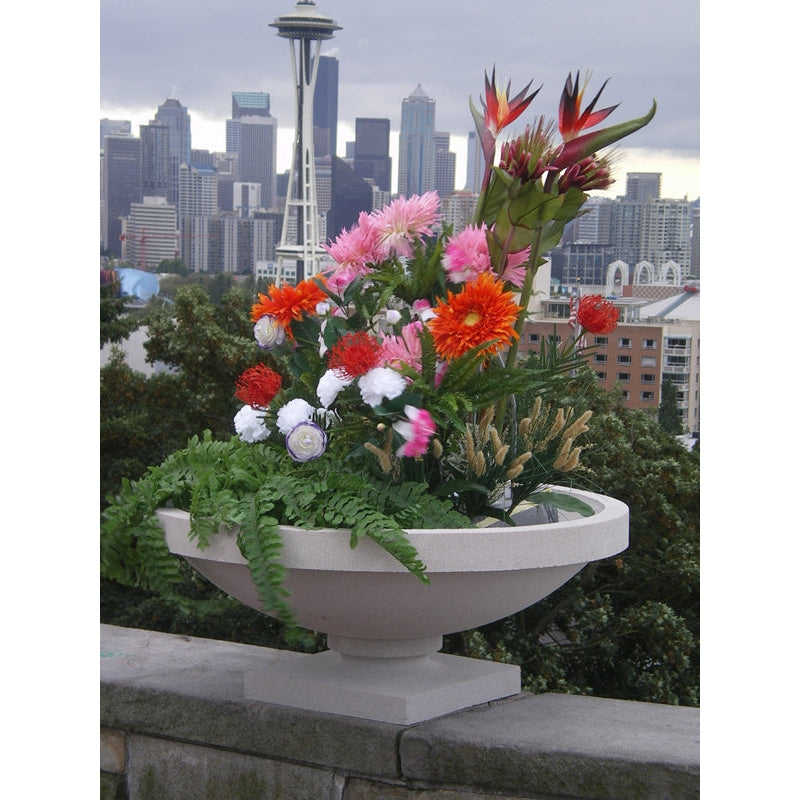 Dana Thomas House Vase